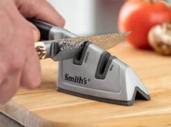Gourmet Edge Grip Pull-Through Sharpener -Kochmesser Store kitcheniq gourmet edge grip pull through sharpener 09ew51181 3 1280x1280